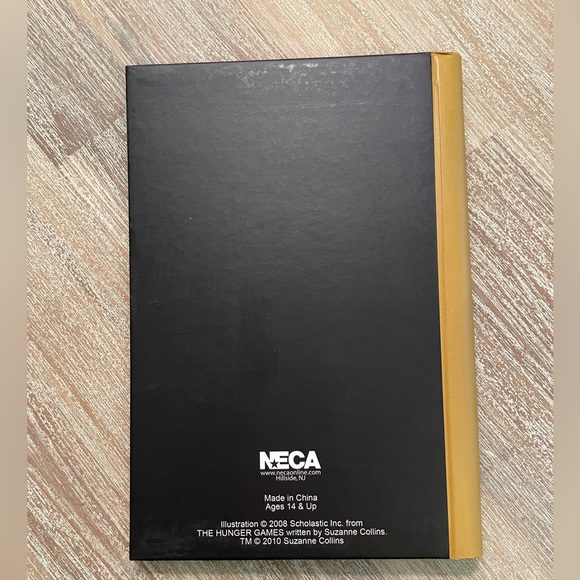 Hunger Games - Mockingjay notebook - Picture 4 of 4